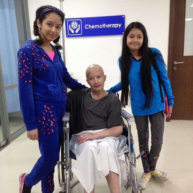 Foto Perjalanan Artis Yana Zein, Uang Habis Demi Lawan Kanker