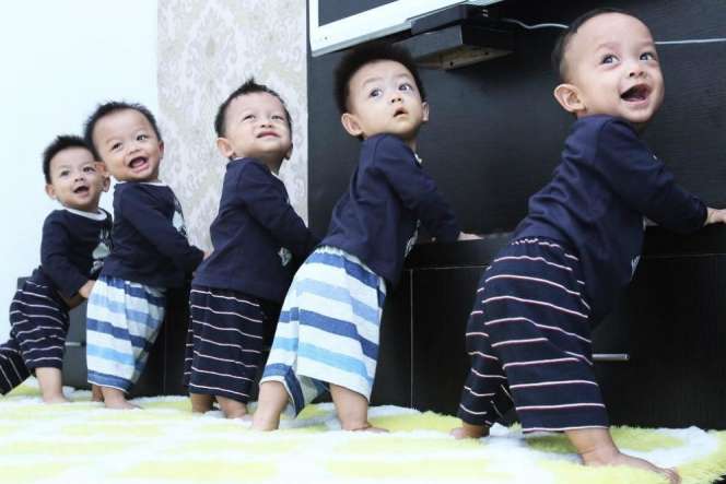 Intip 'Rusuhnya' Keseharian Bayi Kembar 5 di Cirebon