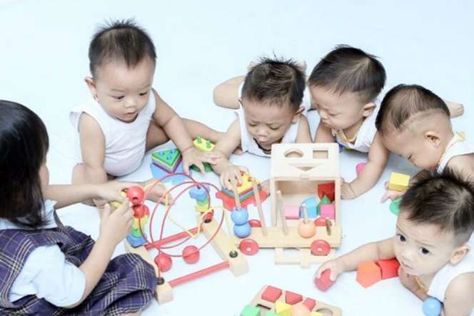 Intip 'Rusuhnya' Keseharian Bayi Kembar 5 di Cirebon