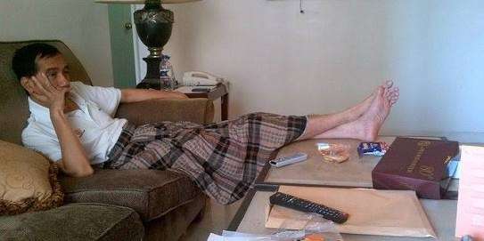 [FOTO] Gaya `Sarungan` Ala Presiden Jokowi