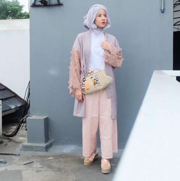 #HOTD: Warna Pastel Bikin Natasha Rizki Makin Feminin