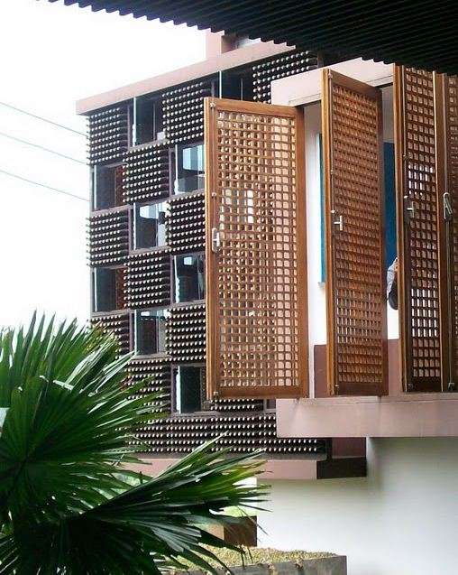 Keren! Rumah dari Botol Bekas Milik Kang Emil