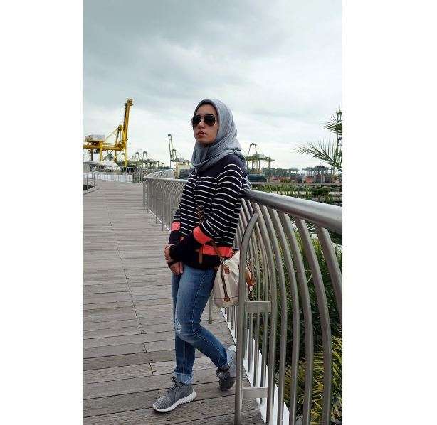 Ingat 'Si Tomboy' Bulan? Kini Dia Hijaber Cantik!