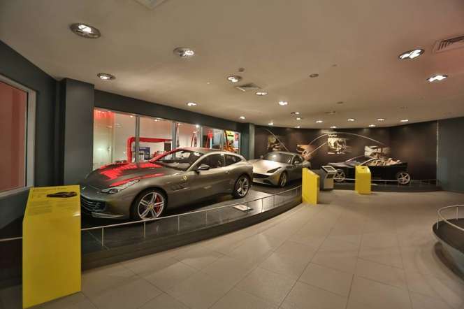 Kerennya Ferrari World, Taman Hiburan Indoor Terbesar di Dunia