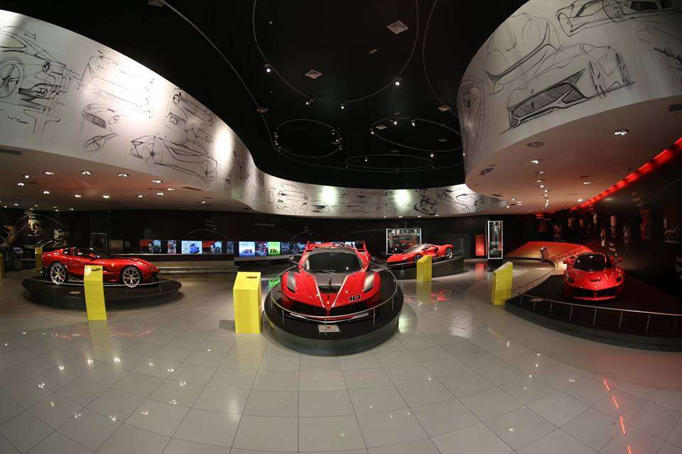 Kerennya Ferrari World, Taman Hiburan Indoor Terbesar di Dunia