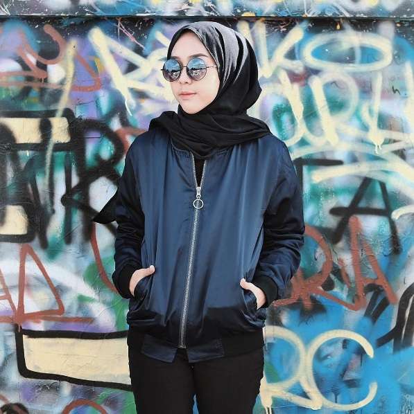 #HOTD: Tampilan 'Bomber' Intan Khasanah
