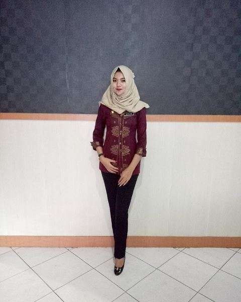 Hijabers PNS Cantik Ini Bikin Hati Kaum Adam Meleleh