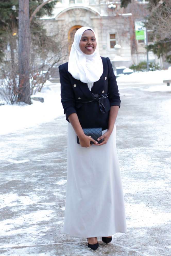 #HOTD: Blazer, Gaya Formal Andalan Yasmin Hussein