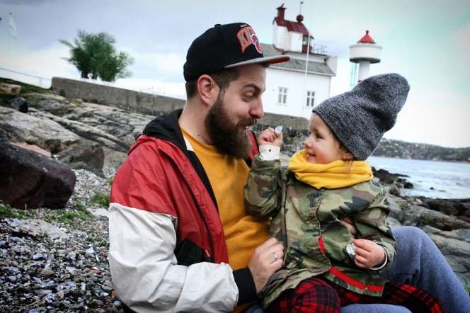 Bikin Iri! Serunya Perjalanan 9 Negara Zazu Si Traveler Cilik