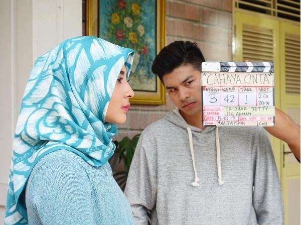 Pesona Pesinetron Muda Margin Theresia, Mirip Dewi Persik?