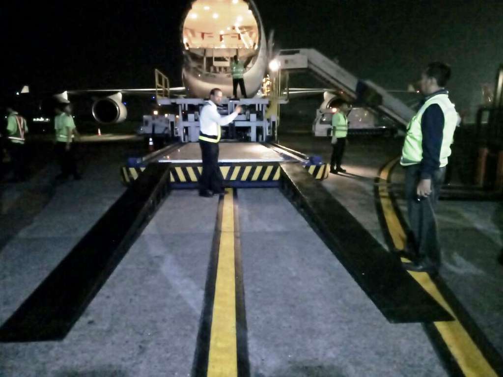 Penampakan Tangga Khusus yang Dibawa Raja Saudi ke Indonesia
