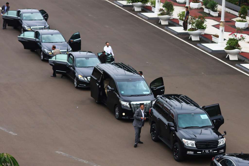 Kesibukan Menyambut Raja Salman