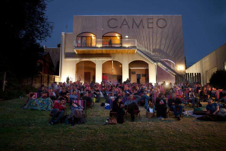 Rasakan Sensasi Nonton Film di Ruang Terbuka ala Orang Aussie