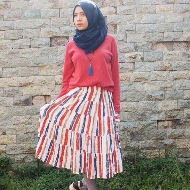 #HOTD: Gaya Feminin dengan Rok 'A Line' Ala Ghea Megah Pahleti