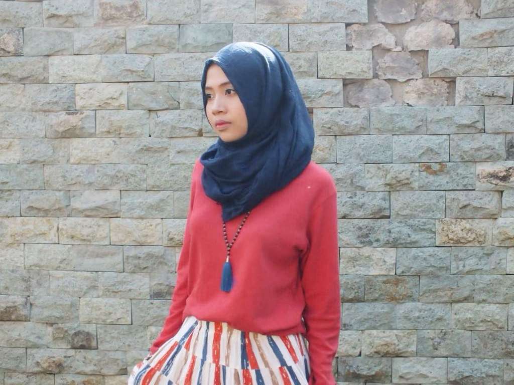 #HOTD: Gaya Feminin dengan Rok 'A Line' Ala Ghea Megah Pahleti