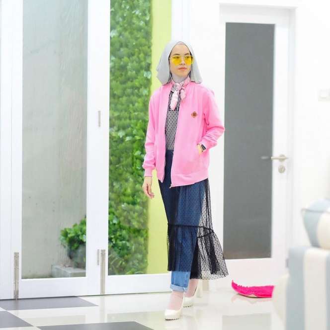 #HOTD: Kreasi Paduan Celana dan Rok Iymel