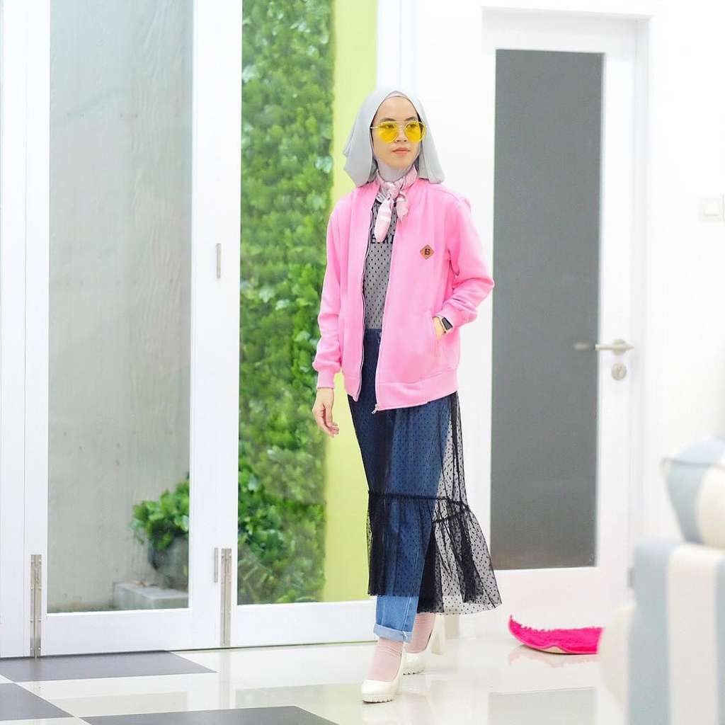 #HOTD: Kreasi Paduan Celana dan Rok Iymel