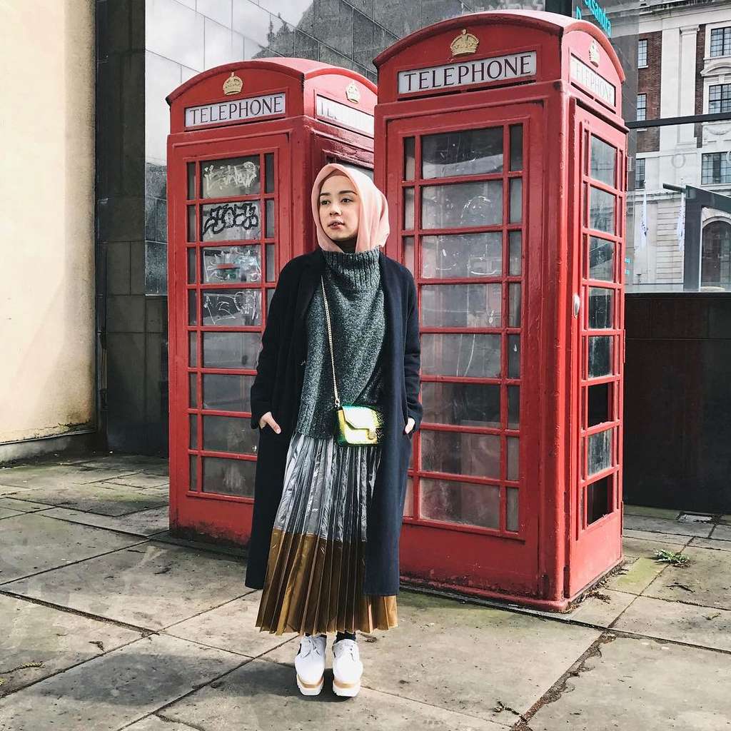#HOTD: Gaya Rok Rempel Gold-Silver Qonitah Al Jundiah