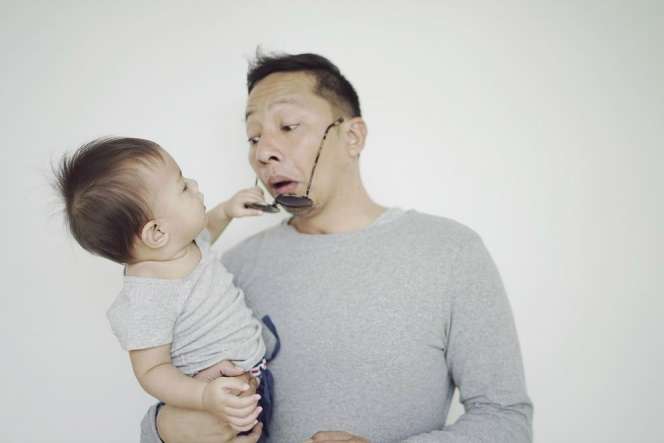 Gemas! Pose Kocak Ringgo Agus dan Sang Anak