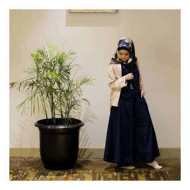 #HOTD: Acuan Busana Syari dari Putri Larasati