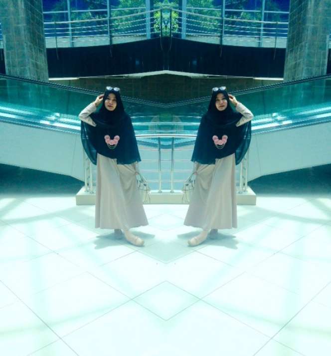 #HOTD: Syar'i dan Trendi Gaya Busana Novi Anggraini