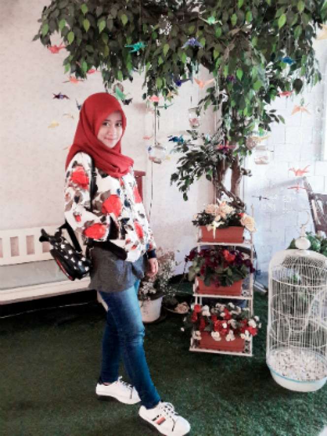 #HOTD: Jaket Bisa Bikin Farah Ardhila Terlihat Feminin