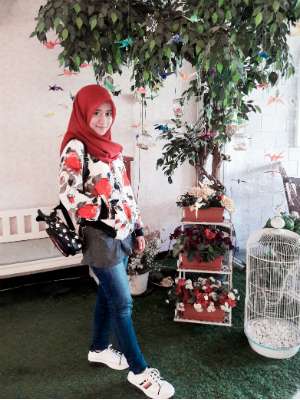 #HOTD: Jaket Bisa Bikin Farah Ardhila Terlihat Feminin