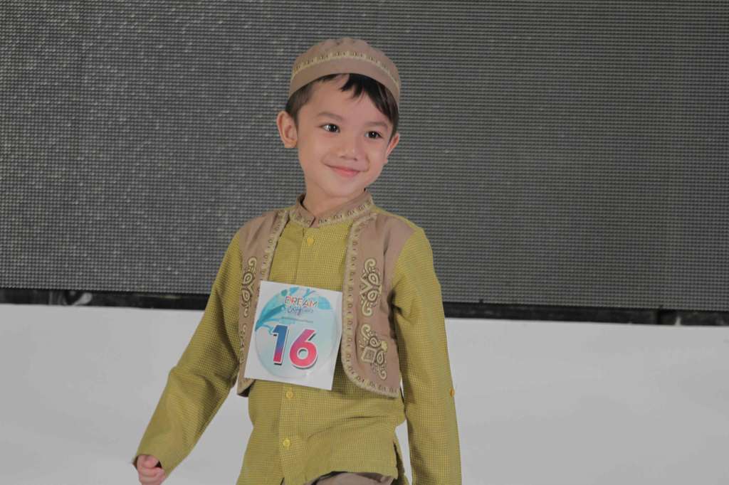 Keceriaan Lomba Busana Muslim Anak Dream Day 2017