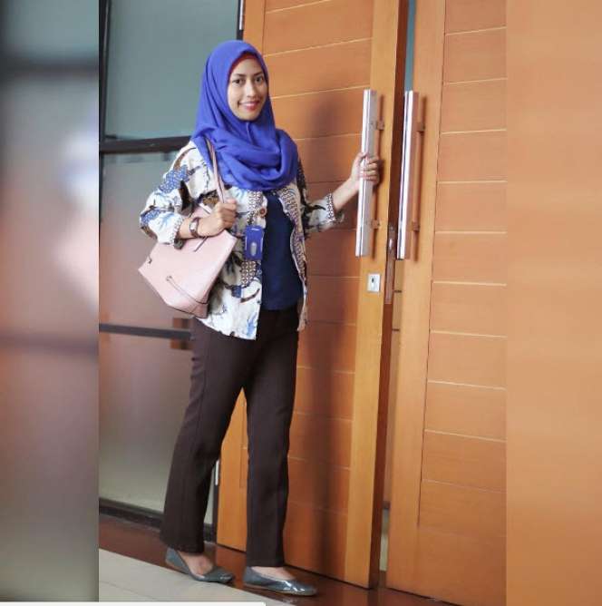 #HOTD: Outfit Nyaman ke Kantor Ala Ayu Muffiddah