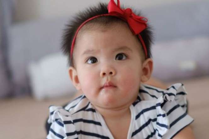 Putri Ririn dan Almarhum Ferry, Tambah Tembam Bikin Gemas!