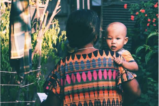Gambaran Kehangatan Ibu dari Berbagai belahan Dunia