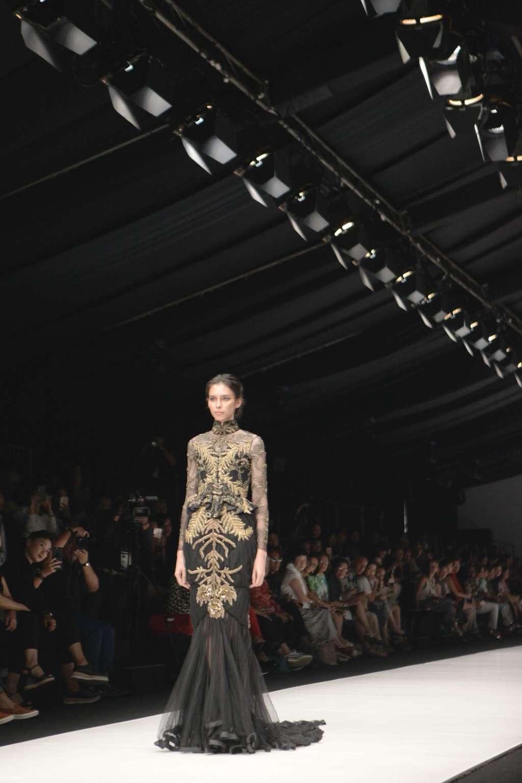Koleksi Memukau di Jakarta Fashion Week 2018