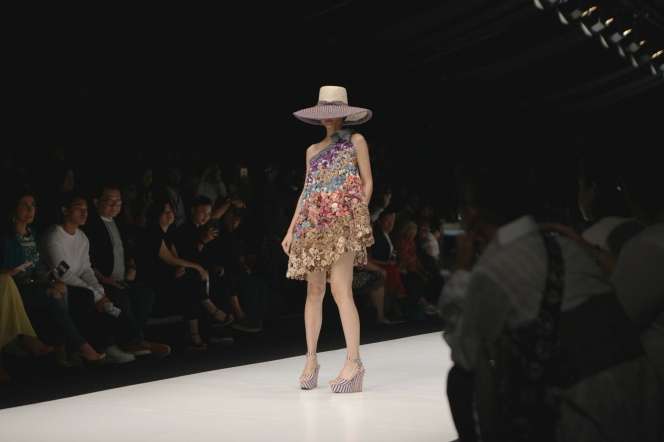Koleksi Memukau di Jakarta Fashion Week 2018