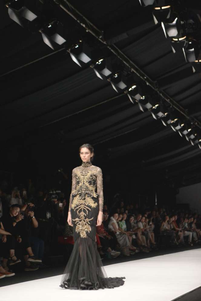 Koleksi Memukau di Jakarta Fashion Week 2018