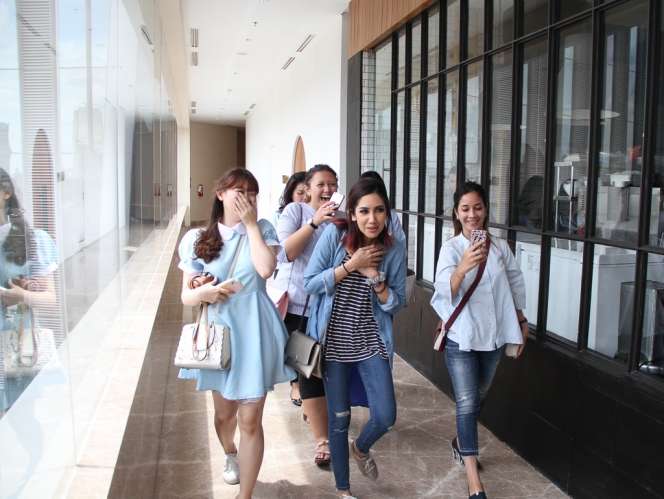 Foto: Kehebohan `One Fine Day` Bersama Tiga Beauty Vlogger