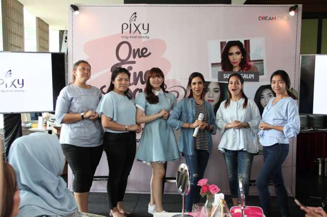 Foto: Kehebohan `One Fine Day` Bersama Tiga Beauty Vlogger