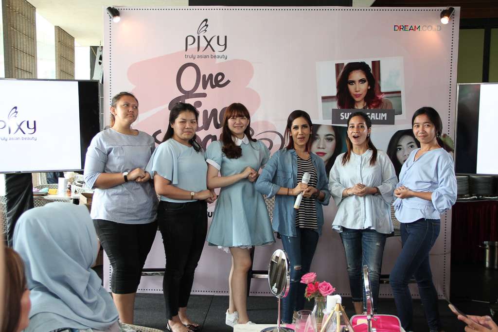 Foto: Kehebohan `One Fine Day` Bersama Tiga Beauty Vlogger