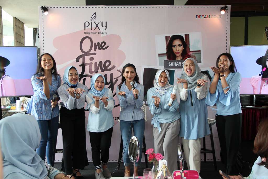 Foto: Kehebohan `One Fine Day` Bersama Tiga Beauty Vlogger