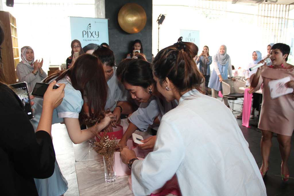 Foto: Kehebohan `One Fine Day` Bersama Tiga Beauty Vlogger