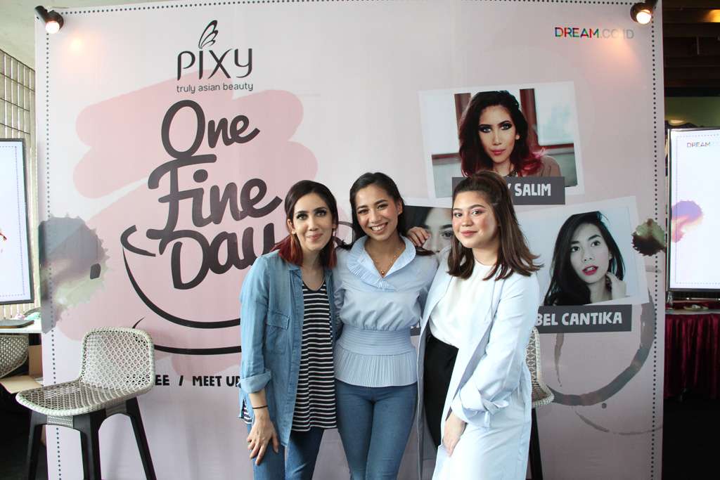 Foto: Kehebohan `One Fine Day` Bersama Tiga Beauty Vlogger