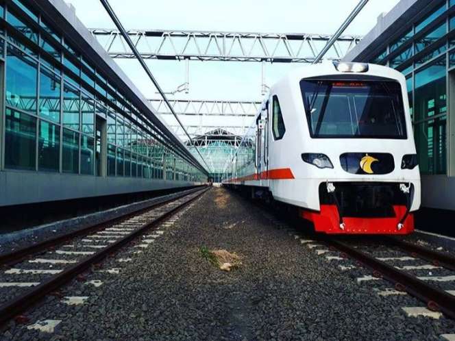 Menjajal Kereta Bandara, Keren Lho!