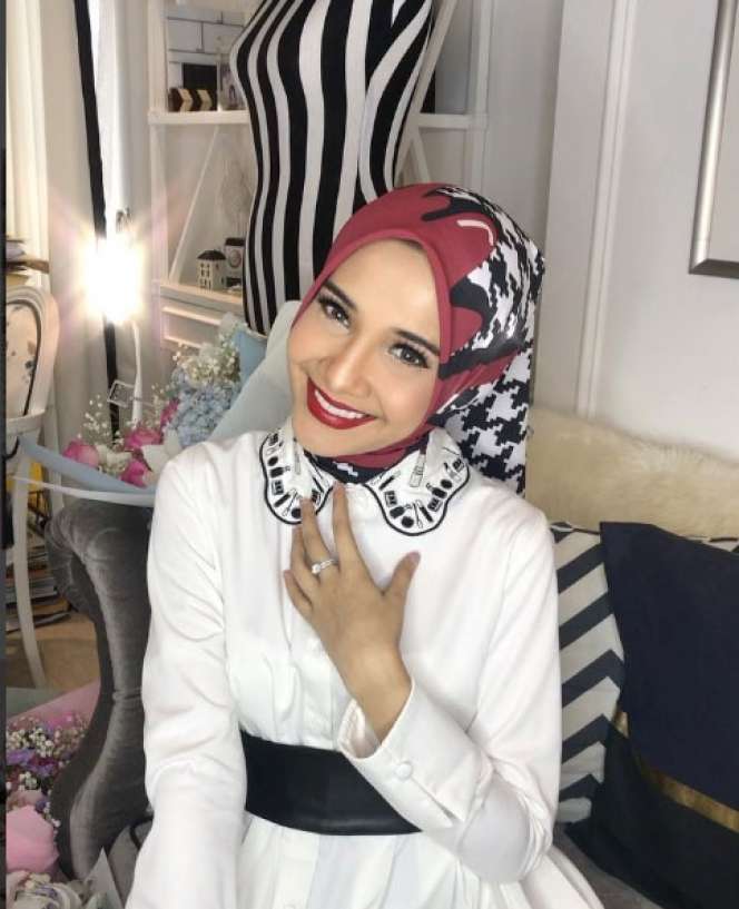 Deretan Artis Cantik Ini Memutuskan Berhijab Usai Menikah