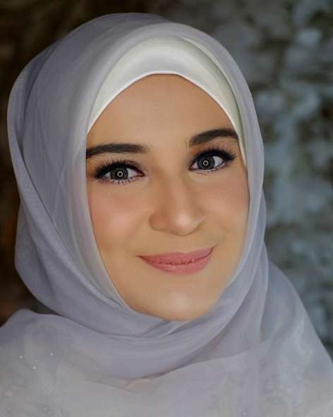 Deretan Artis Cantik Ini Memutuskan Berhijab Usai Menikah