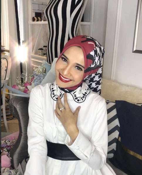Deretan Artis Cantik Ini Memutuskan Berhijab Usai Menikah