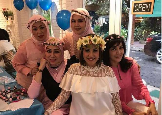 Hamil di Usia 41 Tahun, Andi Soraya Gelar Baby Shower
