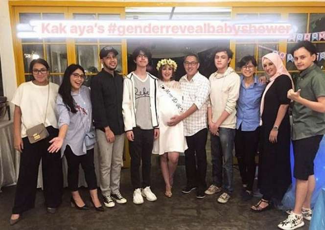 Hamil di Usia 41 Tahun, Andi Soraya Gelar Baby Shower