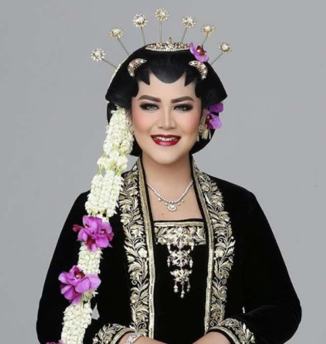 Jadi Model Pengantin Solo, Kahiyang Ayu Bikin Pangling