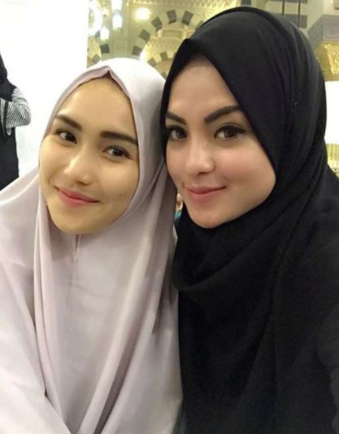 Penampilan Ayu Ting Ting, Via Vallen & Nella Kharisma Berhijab
