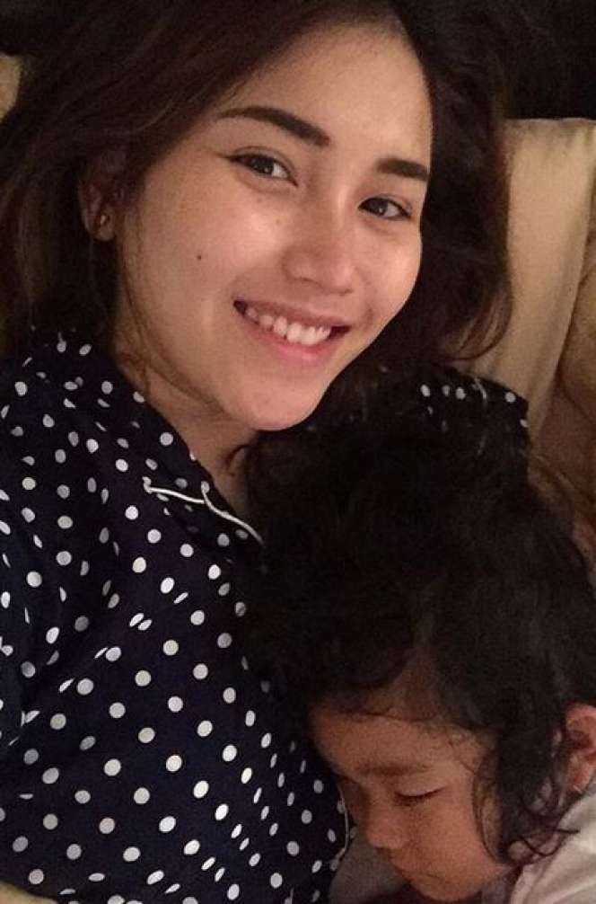 Pesona 5 Artis Cantik Dasteran