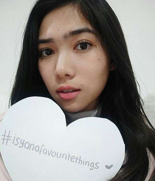 5 Artis Cantik yang Punya Mata Indah, Awas Terhipnotis!